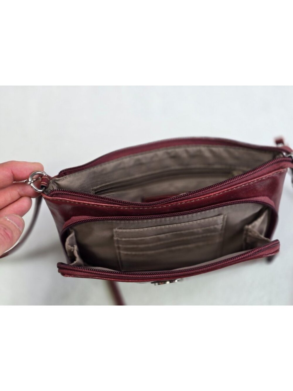 Relic Brick Red Faux Leather Crossbody Bag - Picture 2 of 5